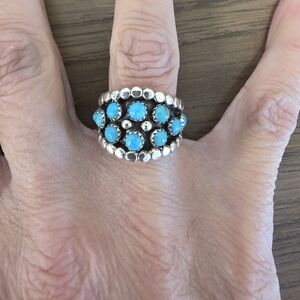 Chic Silver Beaded Ring